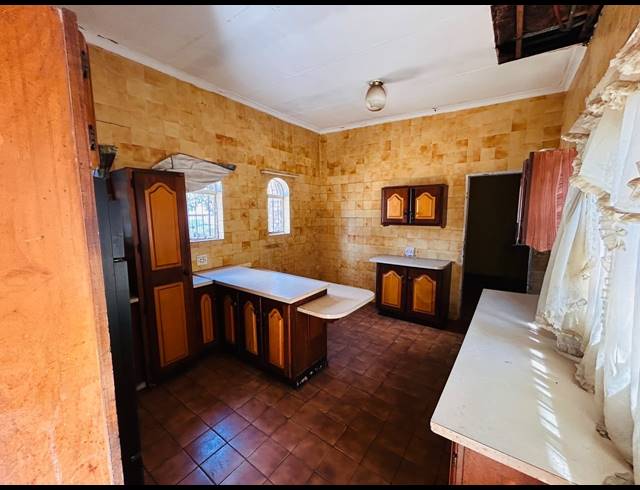 8 BEDROOM HOUSE FOR SALE IN VANDERBIJLPARK SE 7